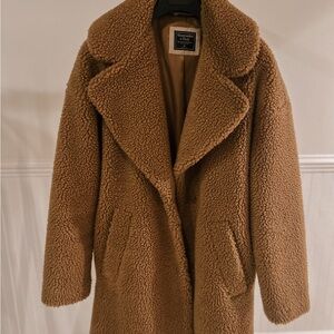 Abercrombie & Fitch Plush Teddy Coat in Camel Brown